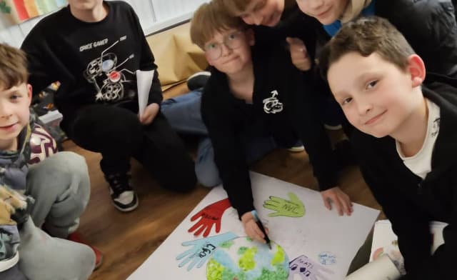 kids 5-cropped.jpg